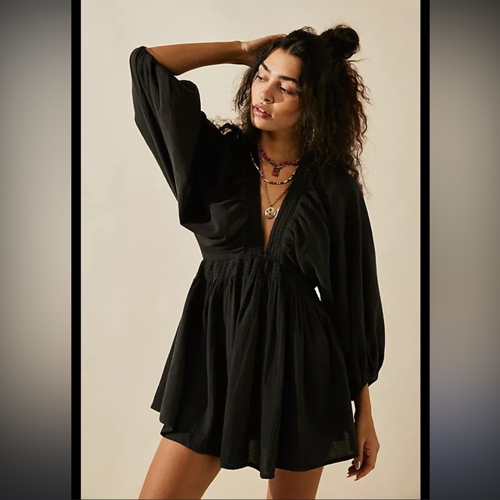 NWT Mustard Seed Black V-Neck Women’s Mini Dress